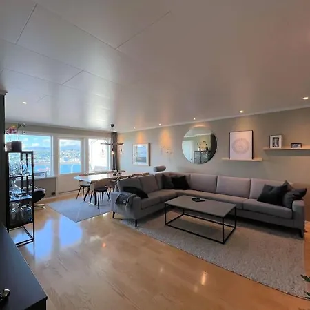 Beautiful Floor With Panorama View
